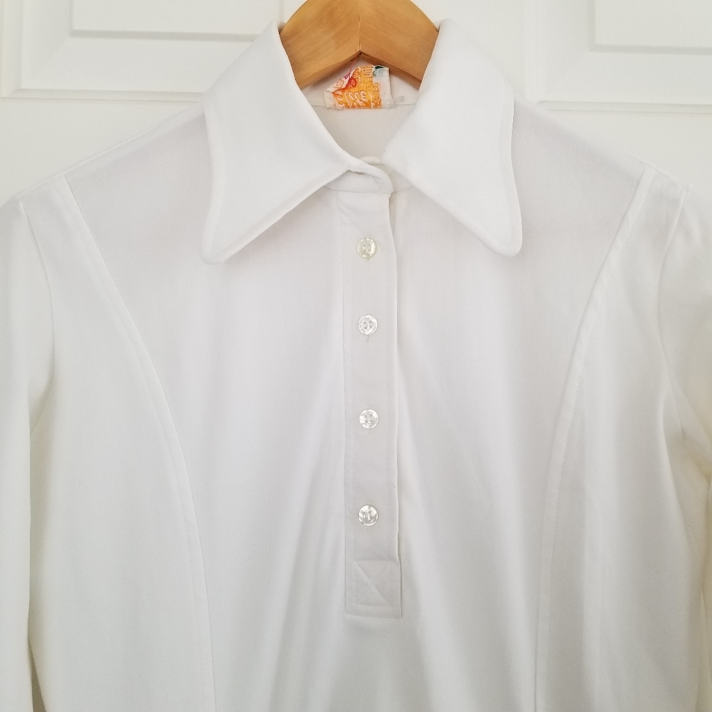 Retro White Collared Shirt - Picture 4 of 12